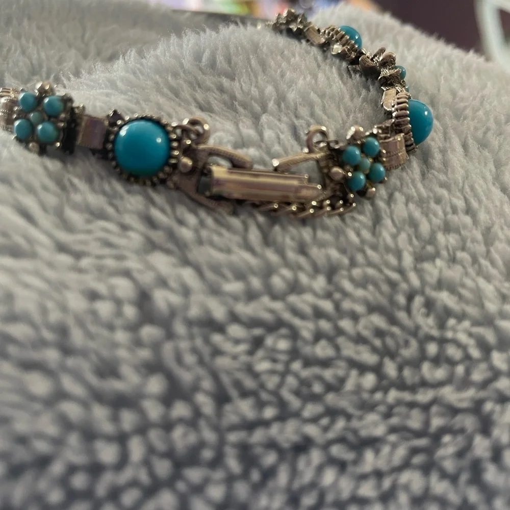 Vintage Mid-Century Silvertone Turquoise Floral Link Bracelet with Safety Chain